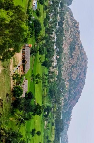 Om Shanti Om Home Stay & Cafe Hampi Exterior photo