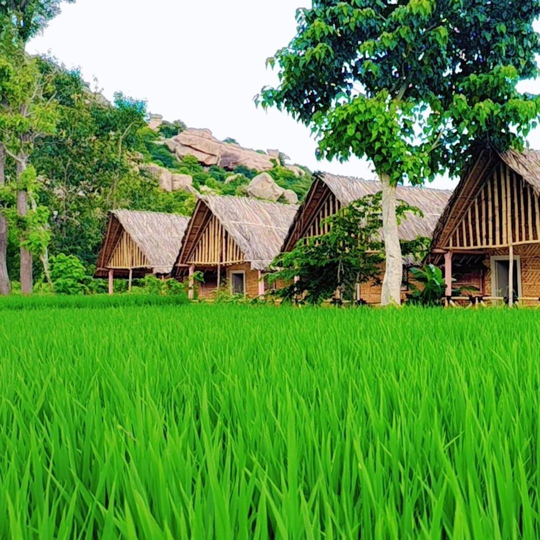 Om Shanti Om Home Stay & Cafe Hampi Exterior photo